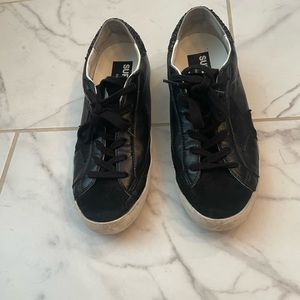 Barely worn golden goose super stars